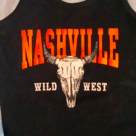 Obsessive Love Women's Crop Tank Top. - Picture 2 of 3